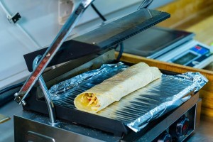 COMMENT CHOISIR SON GRILL 'PANINI' PROFESSIONNEL ?